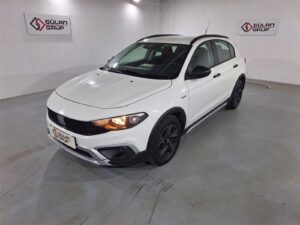 GÜLAN 2.EL – 2024 FİAT EGEA CROSS 1.6 MULTİJET STREET GSR TRACTİON+ DCT 1.89 KREDİ
